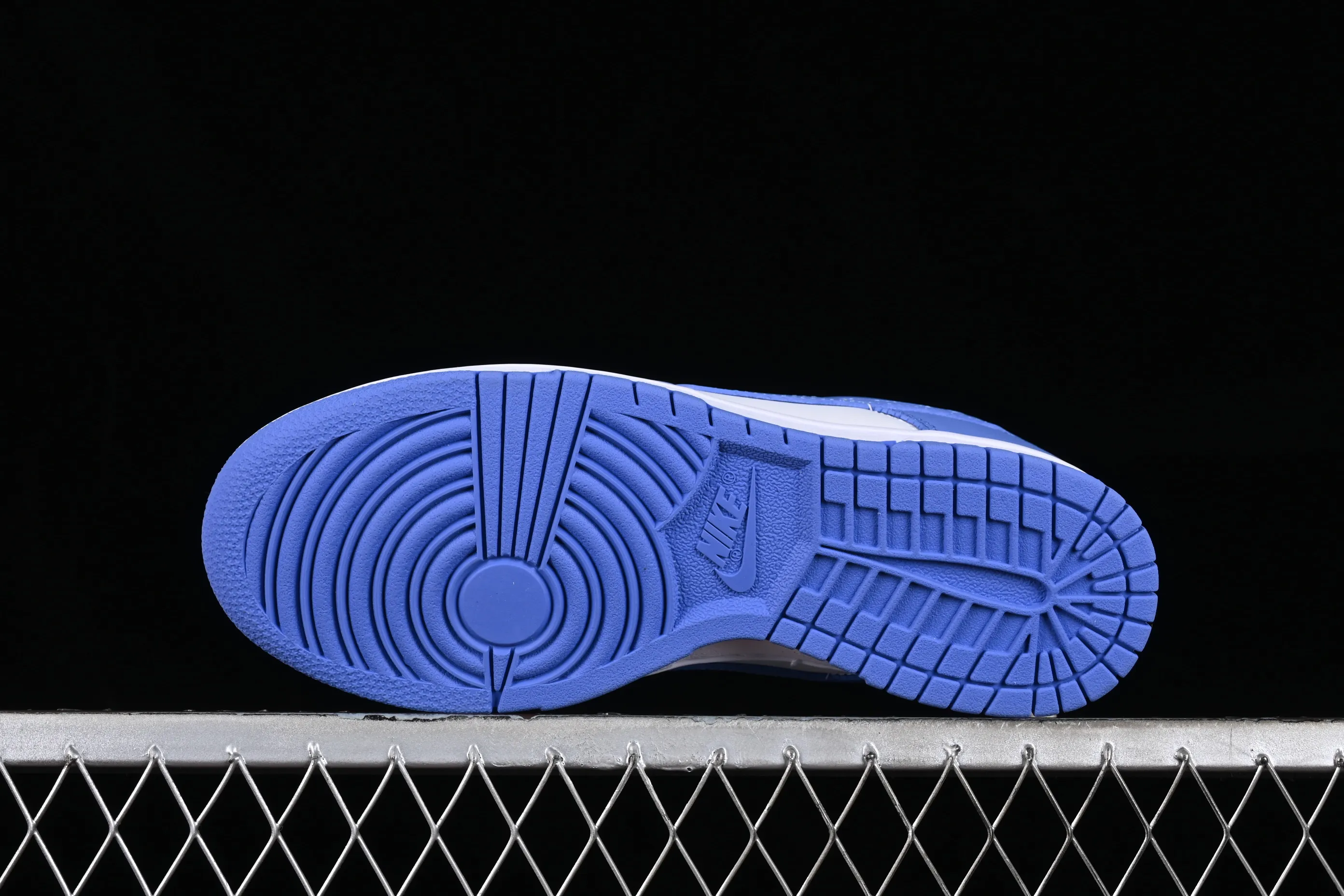 All categories Nk SB Dunk series Nk SB Dunk Low low-top sneakers Nk Dunk Low "Polar Blue" North Carolina blue replacement SB low-top casual sneakers DV0833-400